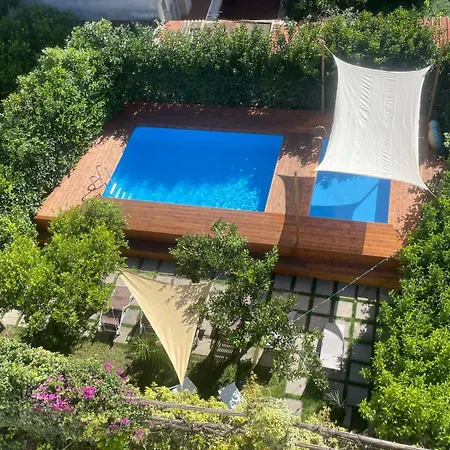 アパートホテル Pompei Duplex Deluxe 4*